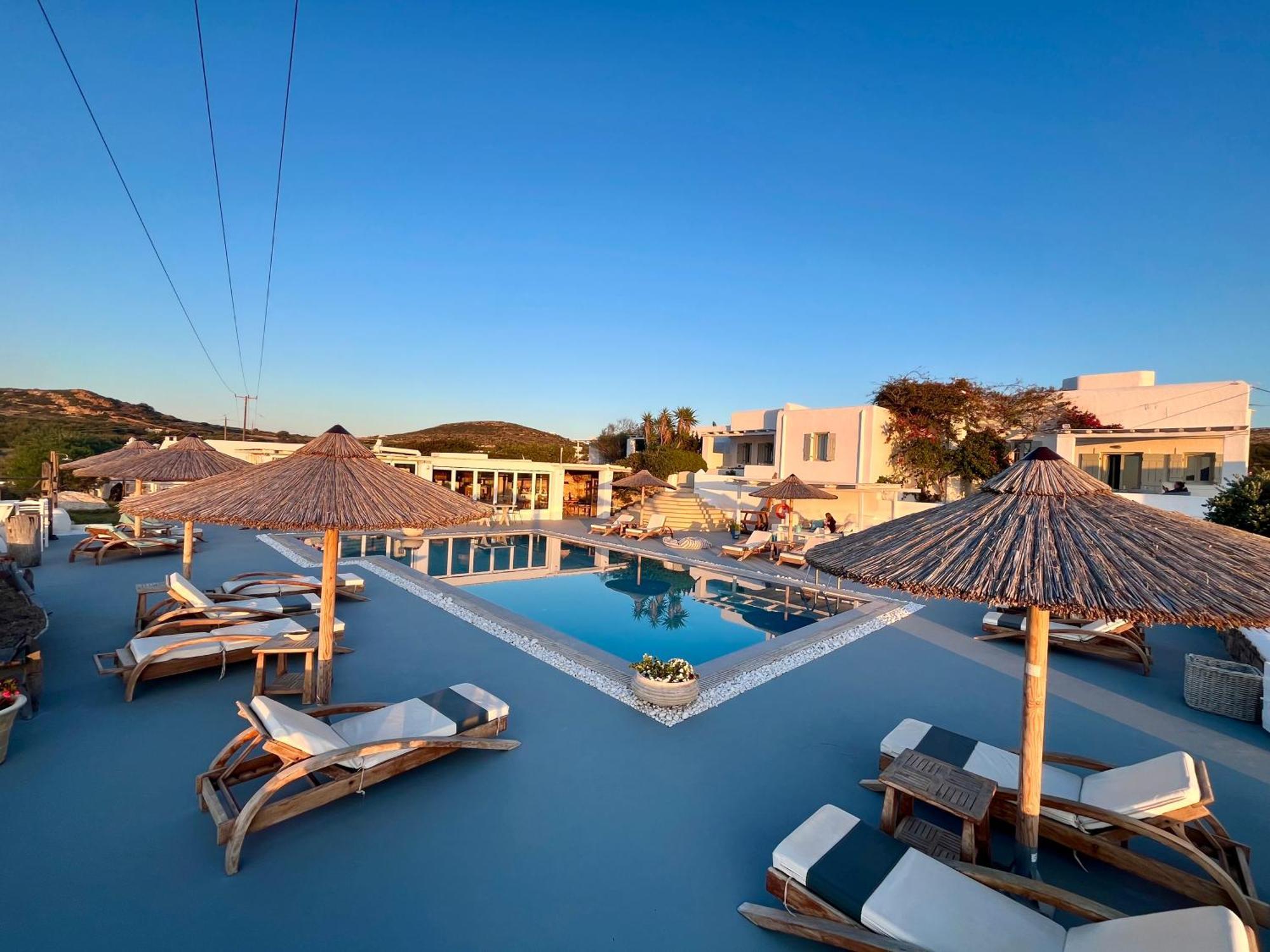 Anemoi Resort Náousa Buitenkant foto